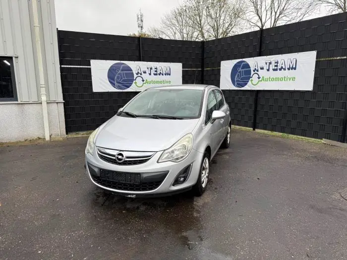 Bomba de dirección asistida Opel Corsa