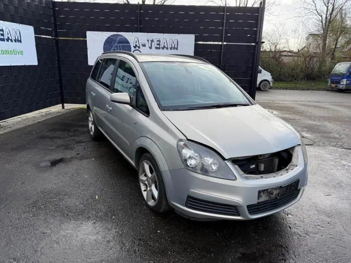 Faro derecha Opel Zafira B