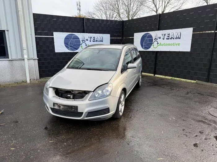 Panel frontal Opel Zafira B